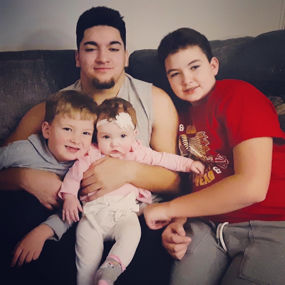 Meet your Posher, Nicole - Picture 4 of 8